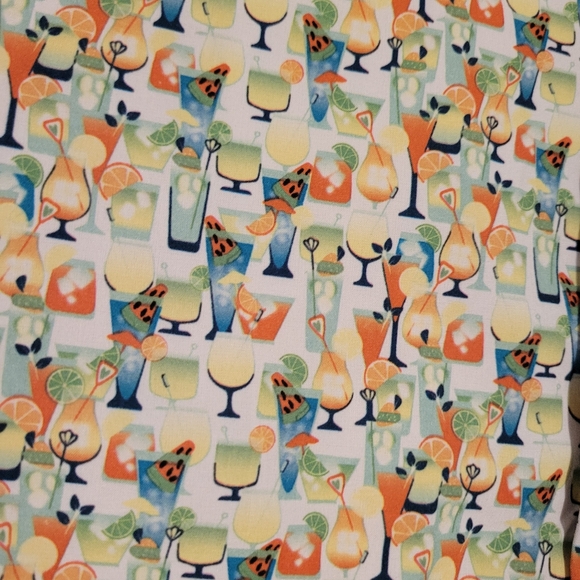 NWOT Projek Raw Button Shirt COCKTAILS MEDIUM - Picture 3 of 3